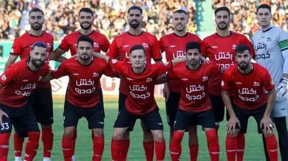 کاپیتان اسبق تراکتور: بردیف مربی بزرگی است/ نیم نگاهی به قهرمانی داریم