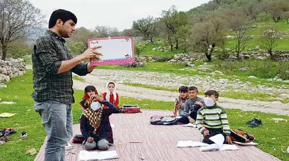 حق التدریسی های آموزش  و پرورش چقدر حقوق میگیرند