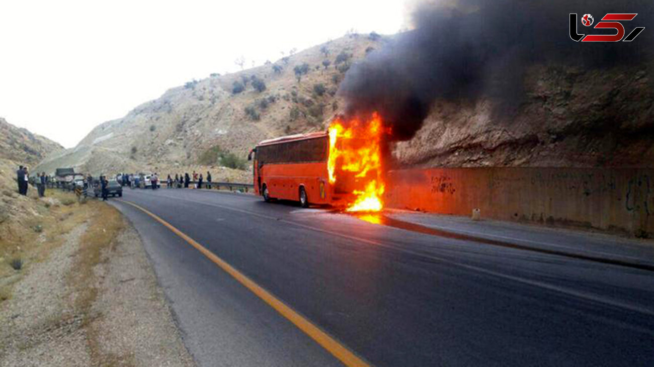آتش گرفتن ناگهانی اتوبوس مسافران شلمچه+ عکس