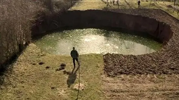 خلق پدیده ای جالب پس از زلزله بزرگ + فیلم
