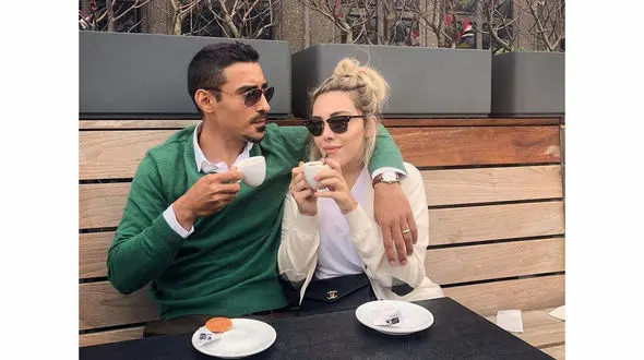 رضا قوچان نژاد و همسرش در تعطیلات + عکس