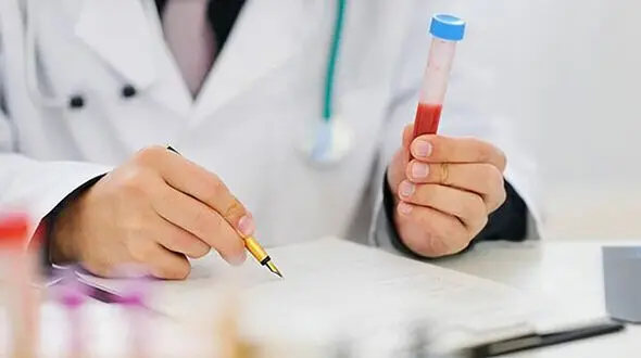 تشخیص زودهنگام آلزایمر با آزمایش خون؛ امیدوارکننده اما هنوز نه برای همه