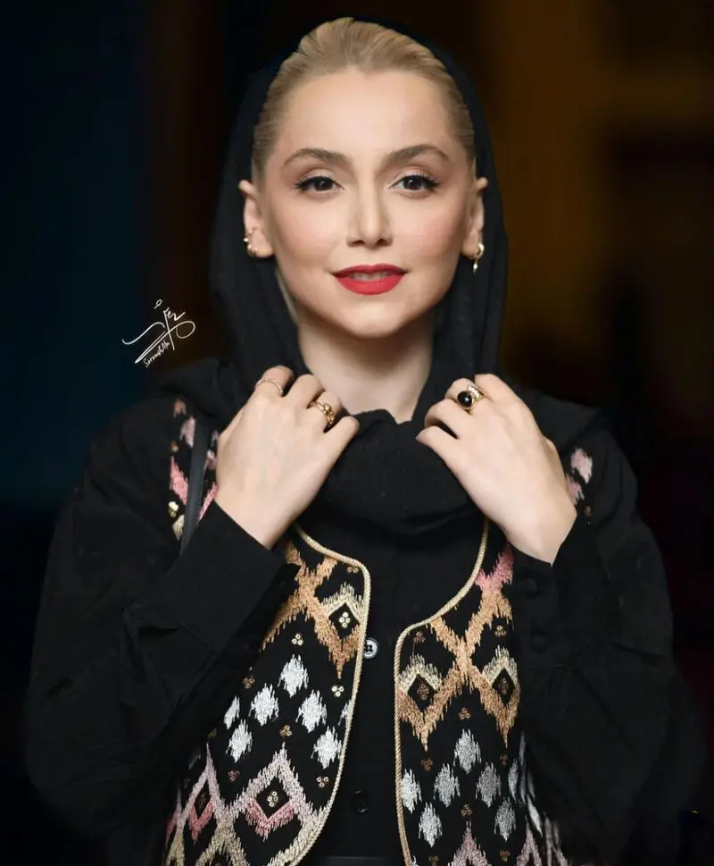 نازنین بیاتی