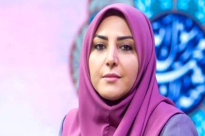 فیلم /  المیرا شریفی‌مقدم در آنتن زنده : مادر شوهرم کنار من و همسرم می‌خوابد، چه کار کنیم؟  / سعید عزیزی به زور جلوی خنده اش را گرفت ...