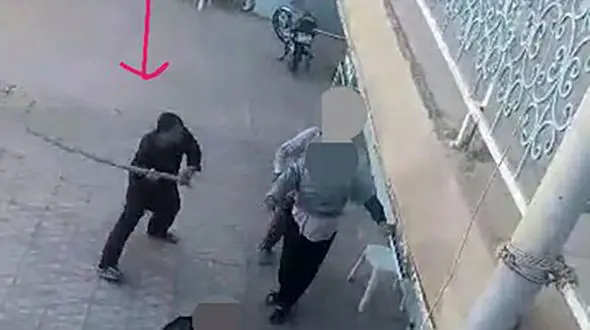 شلاق برای شکنجه گر خانه سالمندان بروجرد + فیلم 