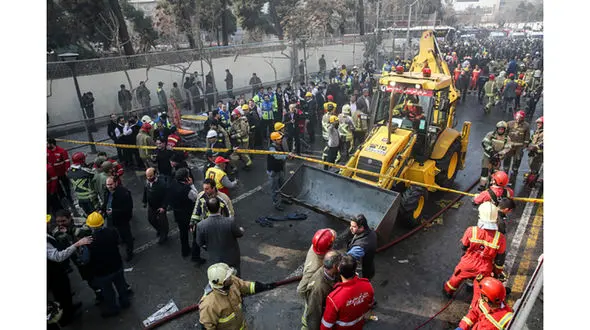 پزشکان و آتش نشانان تهرانی همه برای امداد رسانی اعلام آمادگی کردند