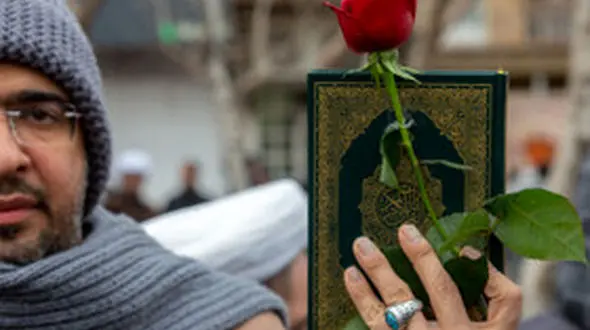 راهپیمایی مردم ایران در محکومیت توهین به قرآن کریم