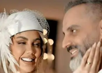 فیلم/ علیرام نورایی: از همسرم عذر میخوام که در عزای مادرم، محبت و حضورم رو ازش دریغ کردم!/ صبا تاجیک : مادرشوهر خوبی برای من بودی، دوستت دارم