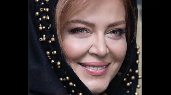 فیلم لباس شیشه ای و توری بهاره رهنما در ایتالیا ! / غوغای پوشش زیرکانه خانم بازیگر جنجالی !