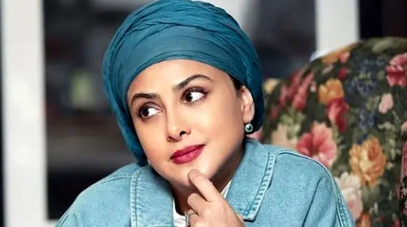 عکس خیره کننده از زیبایی و خوش پوشی آزاده صمدی  ! /رونمایی خانم بازیگر از لباس عیدش !