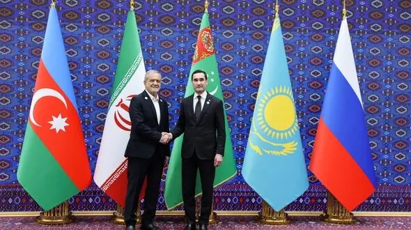 گزارش تصویری حضور دکتر پزشکیان در نشست فوق العاده سران حوزه خزر