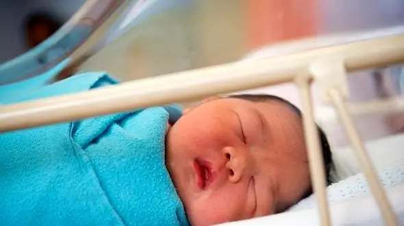 پدر بی رحم نوزادش را در بندرعباس فروخت / جنایتی برای پولدار شدن! 