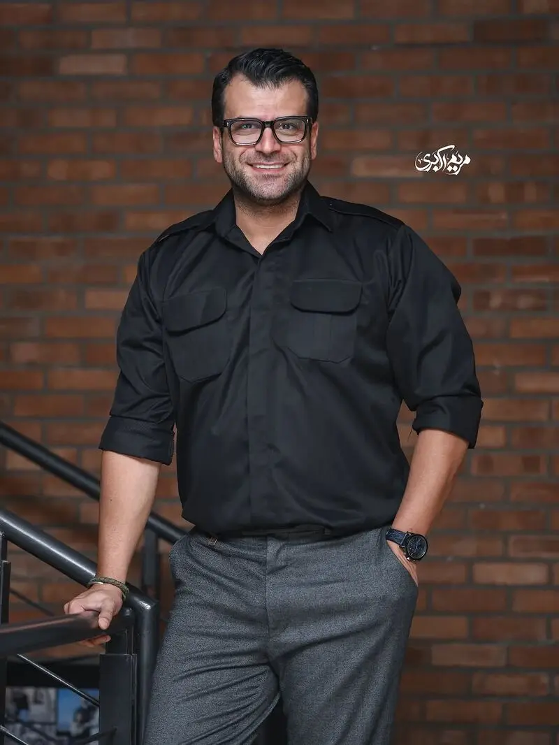 روزبه حصاری