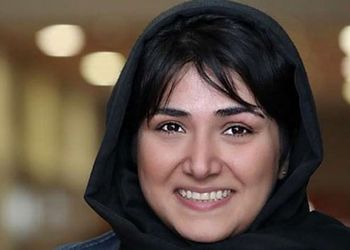 نگاهی به عکس زیرخاکی دوران کودکی باران کوثری در کنار مادرش / کپی مامانشه