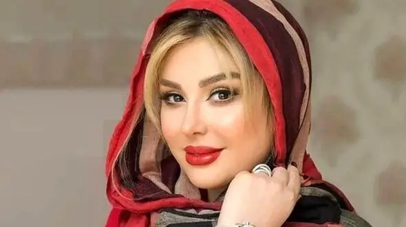 فیلم تیپ و استایل سورپرایزی نیوشا ضیغمی با ترکیب مشکی و طلایی 