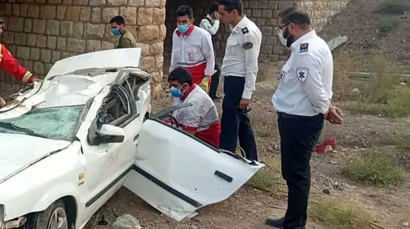 سقوط مرگبار سمند از پل / 2 کشته در جاده سمنان