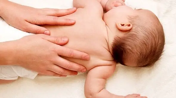 هزاران خواص روغن بادام برای نوزادان