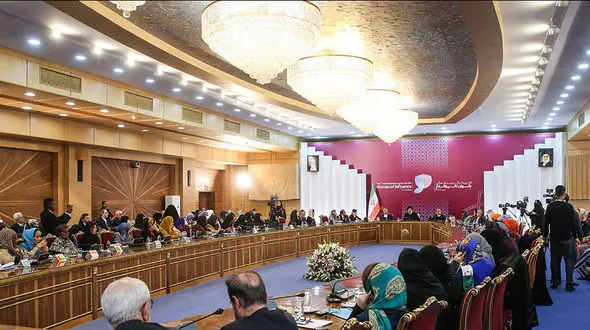 نخستین کنگره بین المللی زنان تاثیرگذار در محل اجلاس سران آغاز شد