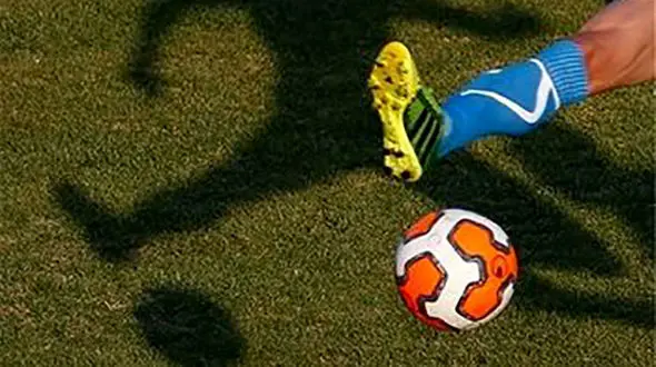 رسوایی اخلاقی بازیکن آبی پوش جنجال‌آفرین شد