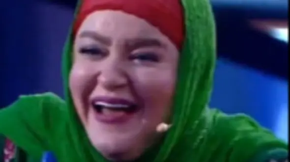 سکانس خنده دار دعوای نعیمه نظام دوست و یوسف صیادی در خروس بامحل +فیلم/فقط نعیمه...