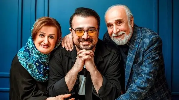 قاب خانوادگی سپند امیرسلیمانی در کنار پدر و خواهرزاده اش