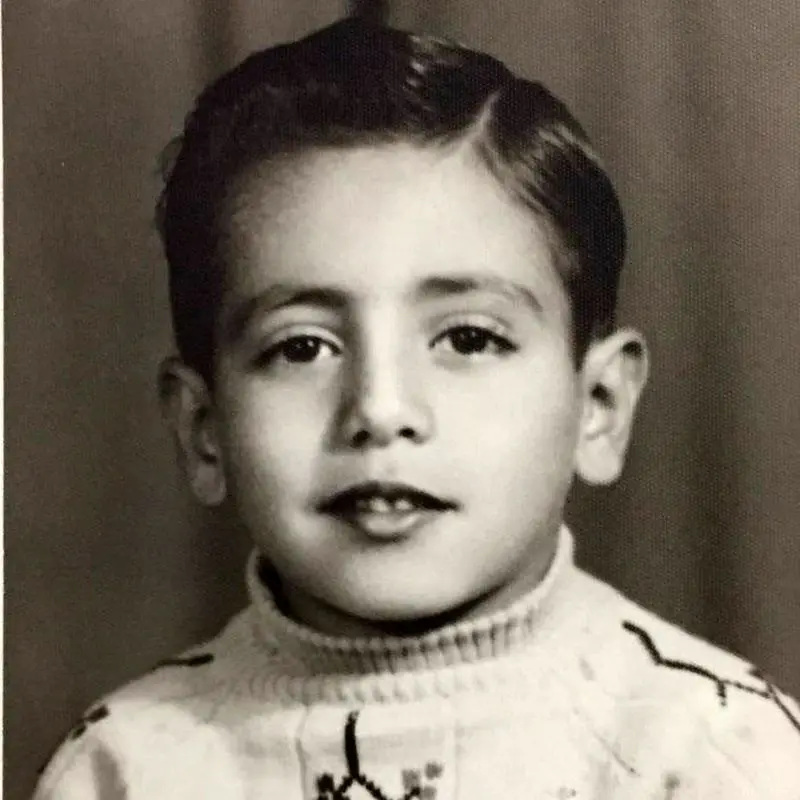 کودکی بیژن امکانیان