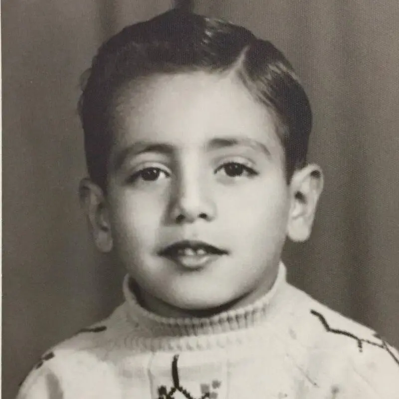 کودکی بیژن امکانیان