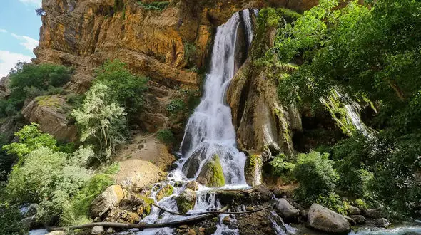  آبشار آب سفید لرستان ، عروس آبشارهای ایران +فیلم