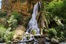  آبشار آب سفید لرستان ، عروس آبشارهای ایران +فیلم
