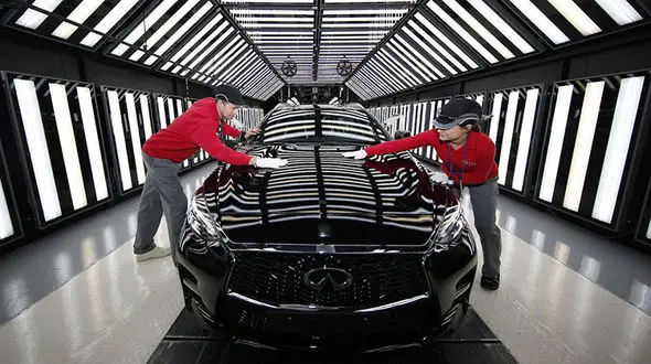 نیسان در سراسر جهان تعطیل می شود