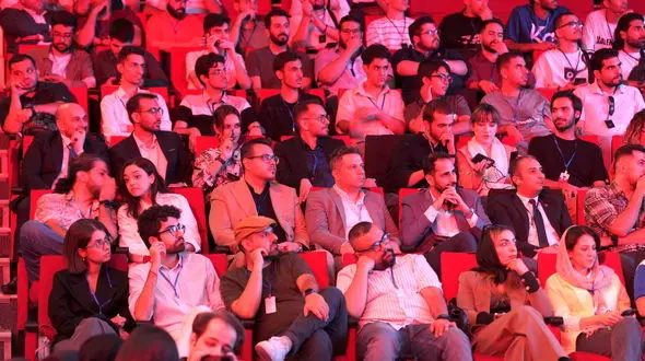 گردهمایی بزرگ عاشقان فناوری؛ دومین رویداد «زومیت» با حضور ۱۱۰۰ نفر برگزار شد