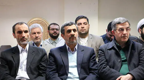 مشایی و بقایی یک سال است که غیر قانونی خارج از زندان هستند