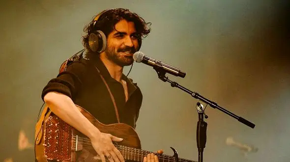 بیوگرافی و زندگی خصوصی عرفان طهماسبی و همسرش + تصاویر جذاب و دیدنی