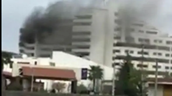 7 کشته و مجروج در حادثه آتش سوزی هتل بانک مرکزی نوشهر + فیلم و عکس 