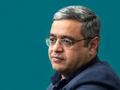 فیلم/ دکتر عزیزی روانشناس برجسته ایرانی: گفتن مشکلات به دیگران، اختلافات رو 10 برابر می کنه!