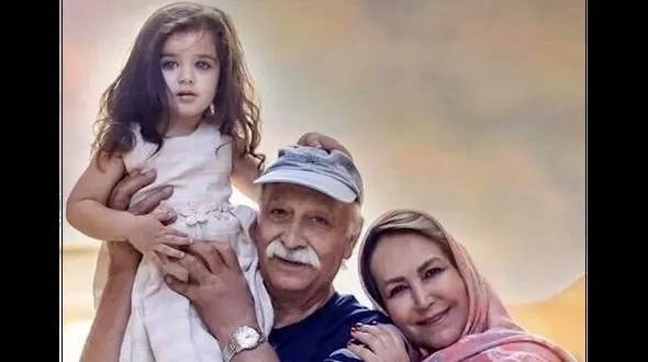 فیلم / مهوش صبرکن: 2 سال منتظر موندم تا محمود پاک‌نیت بهم پیشنهاد ازدواج بده/ شوهرم همه چیزمه !