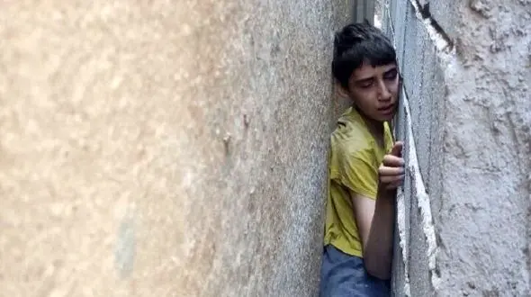 نوجوان تبریزی از دل دیوار بیرون کشیده شد / عملیات نفس‌گیر آتش‌نشان‌ها به پایان رسید