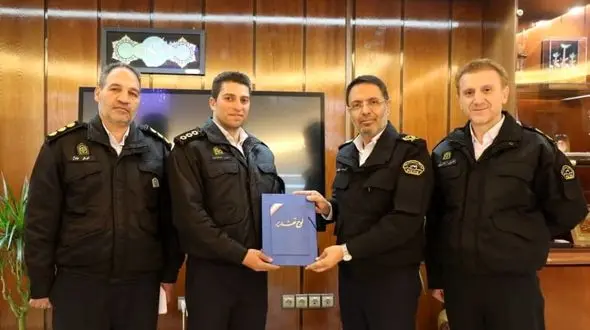 تقدیر از ناجی راننده تویوتای اتوبان همت