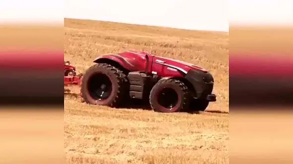 تراکتور بدون سرنشین ساخته شد + فیلم