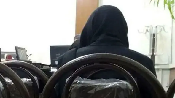 آزار سیاه خانم منشی جوان توسط آقای مدیر + گفتگو با شاکی