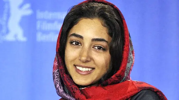 عکس شنای گلشیفته فراهانی روی مجله های خارجی ! / تلاش خانم بازیگر برای شهرت جهانی اش !