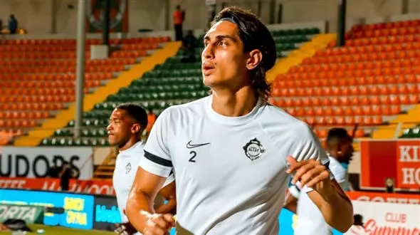 محمد نادری به تراکتور پیوست