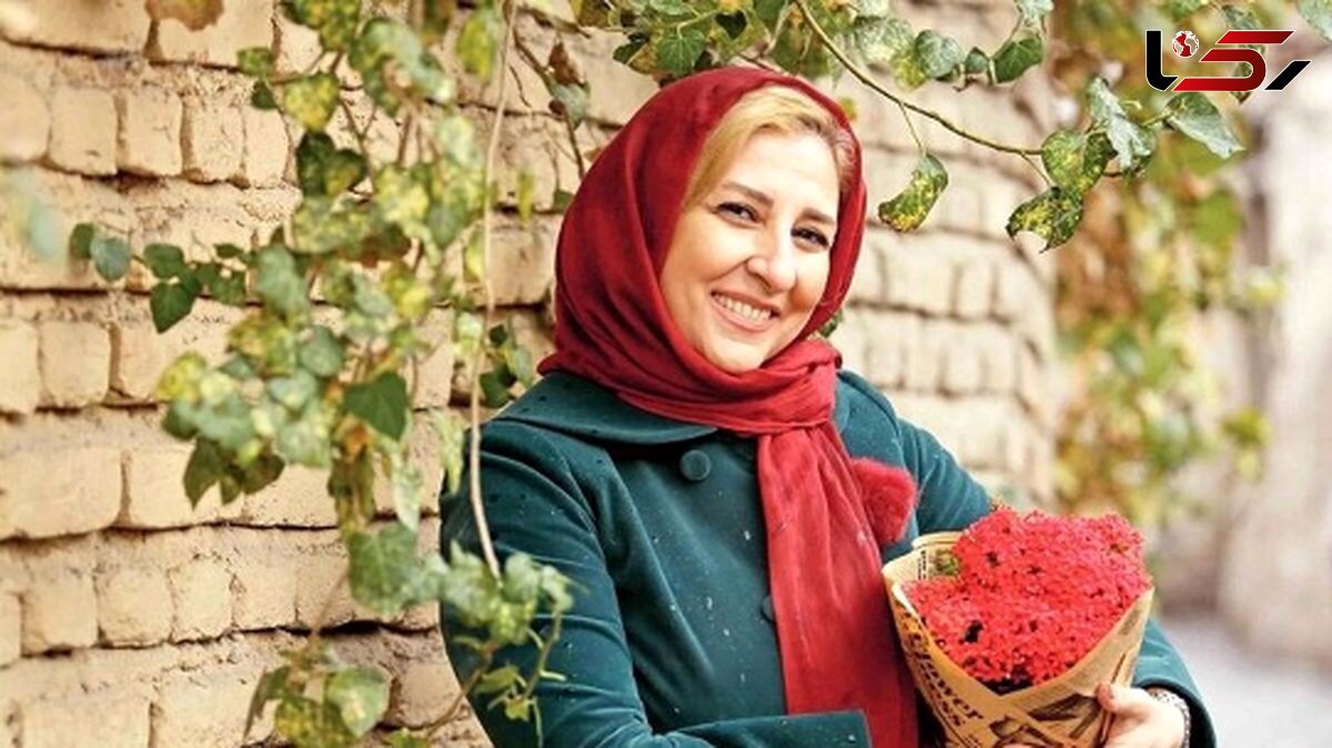طاقچه قدیمی خانه مرجانه گلچین با دیوار کوب های سنتی و طرح اصیل ایرانی و گل های شمعدونی +عکس/ شیک، اصیل، زیبا