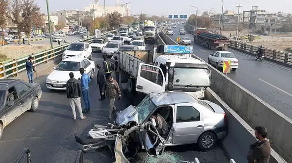 نقش«دعواهای خانوادگی» در خودرو بر «تصادفات جاده‌ای»