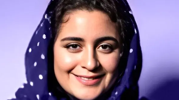 خونه و محل زندگی دنج فاطیما بهارمست، نغمه سریال ازسرنوشت به سبک خونه های شیراز با چیدمان گیاه پرنده بهشتی+عکس