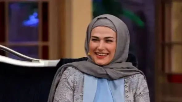 طبیعت گردی خانم لادن مستوفی با یک تیپ و استایل متفاوت