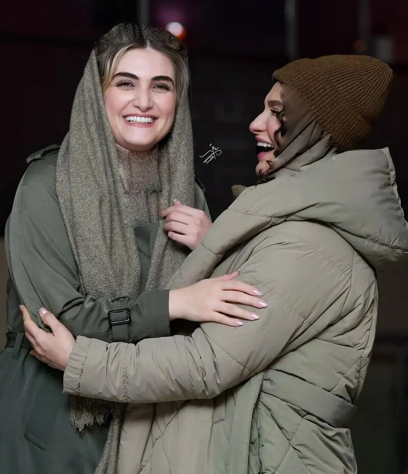 الناز ملک و ساناز سعیدی