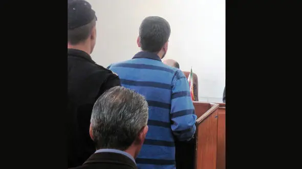 حکم اعدام برای جوان تهرانی / قاتل خودش چاقو چاقو شده بود