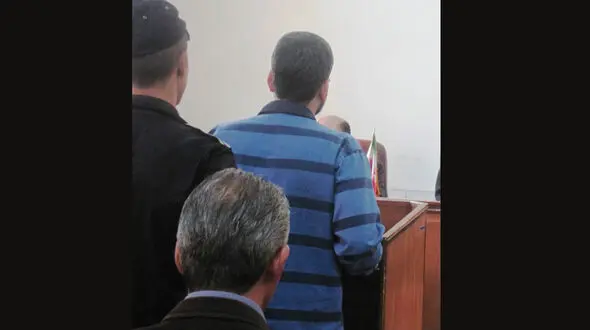 حکم اعدام برای جوان تهرانی / قاتل خودش چاقو چاقو شده بود