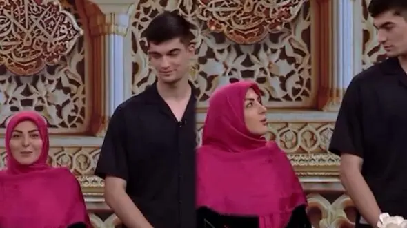 فیلم / اختلاف قد المیرا شریفی با والیبالیست های جوان تیم ملی / با پاشنه بلند هم نیم متری کوتاهتره ...
